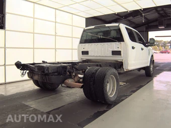 2022 Ford Super Duty F-350 Cab Chassis XL Crew Cab DRW - miniatura 4