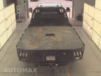 2022 Ford Super Duty F-350 Cab Chassis XL Crew Cab DRW - miniatura 5