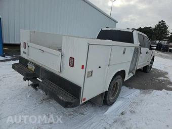 2022 Ford Super Duty F-350 Cab Chassis XL Crew Cab DRW - miniatura 4