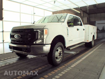 2022 Ford Super Duty F-350 Cab Chassis XL Crew Cab DRW