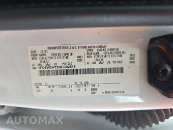 2022 Ford Super Duty F-350 Cab Chassis XL Crew Cab DRW - miniatura 14