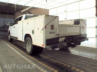 2022 Ford Super Duty F-350 Cab Chassis XL Crew Cab DRW - miniatura 6