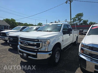2022 Ford Super Duty F-350 Cab Chassis XL Extended Cab w/Rear Doors