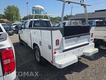2022 Ford Super Duty F-350 Cab Chassis XL Extended Cab w/Rear Doors - miniatura 2
