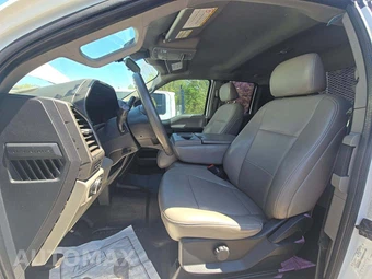 2022 Ford Super Duty F-350 Cab Chassis XL Extended Cab w/Rear Doors - miniatura 6