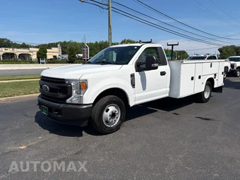 2022 Ford Super Duty F-350 Cab Chassis XL Regular Cab DRW - miniatura 2