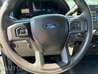 2022 Ford Super Duty F-350 Cab Chassis XL Regular Cab DRW - miniatura 24