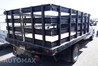 2022 Ford Super Duty F-350 Cab Chassis XL Regular Cab DRW - miniatura 3