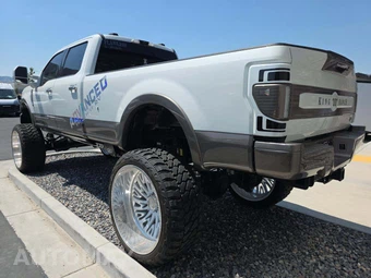 2022 Ford Super Duty F-350 King Ranch Crew Cab Long Bed - miniatura 2