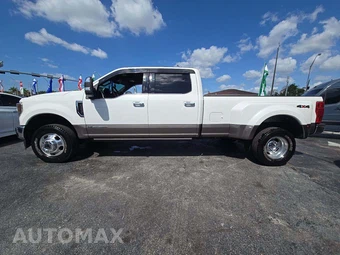 2022 Ford Super Duty F-350 King Ranch Crew Cab Long Bed DRW - miniatura 2