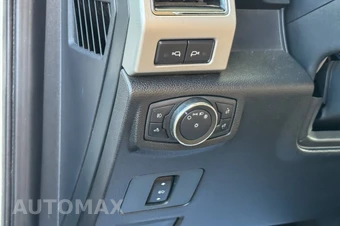 2022 Ford Super Duty F-350 Lariat Crew Cab Medium Bed - miniatura 28