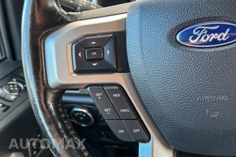 2022 Ford Super Duty F-350 Lariat Crew Cab Medium Bed - miniatura 31