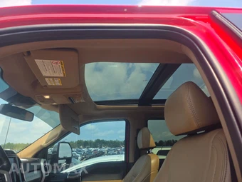 2022 Ford Super Duty F-350 Lariat Crew Cab Medium Bed - miniatura 18
