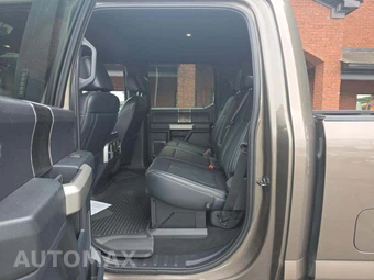2022 Ford Super Duty F-350 Lariat Crew Cab Medium Bed - miniatura 13