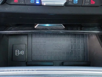 2022 Ford Super Duty F-350 Limited Crew Cab Long Bed DRW - miniatura 17