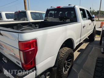 2022 Ford Super Duty F-350 Platinum Crew Cab Medium Bed - miniatura 3
