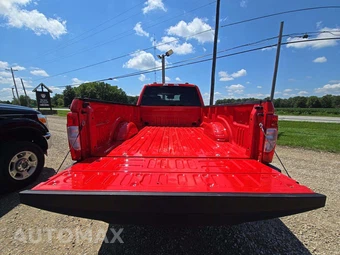 2022 Ford Super Duty F-350 XL Crew Cab Long Bed - miniatura 11