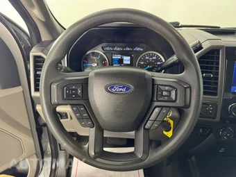 2022 Ford Super Duty F-350 XL Crew Cab Long Bed DRW - miniatura 13
