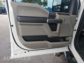2022 Ford Super Duty F-350 XLT Crew Cab Long Bed - miniatura 9
