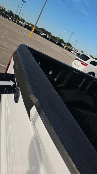 2022 Ford Super Duty F-350 XLT Crew Cab Long Bed - miniatura 31