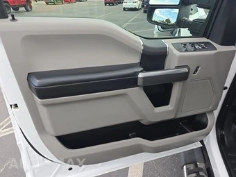 2022 Ford Super Duty F-350 XLT Crew Cab Long Bed DRW - miniatura 9