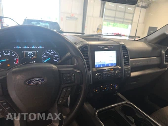 2022 Ford Super Duty F-350 XLT Crew Cab Medium Bed - miniatura 11