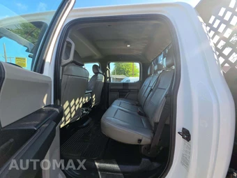 2022 Ford Super Duty F-450 Cab Chassis XL Crew Cab DRW - miniatura 10