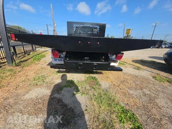 2022 Ford Super Duty F-450 Cab Chassis XL Crew Cab DRW - miniatura 19