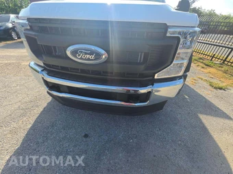 2022 Ford Super Duty F-450 Cab Chassis XL Crew Cab DRW - miniatura 24