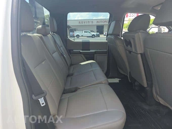 2022 Ford Super Duty F-450 Cab Chassis XL Crew Cab DRW - miniatura 12