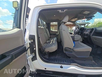2022 Ford Super Duty F-450 Cab Chassis XL Extended Cab w/Rear Doors DRW - miniatura 12