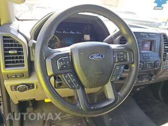 2022 Ford Super Duty F-450 Cab Chassis XL Regular Cab DRW - miniatura 10