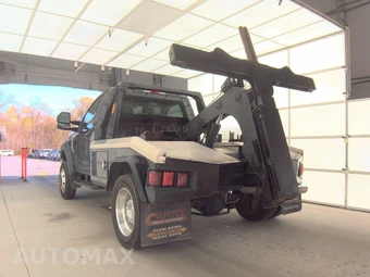 2022 Ford Super Duty F-450 Cab Chassis XL Regular Cab DRW - miniatura 6