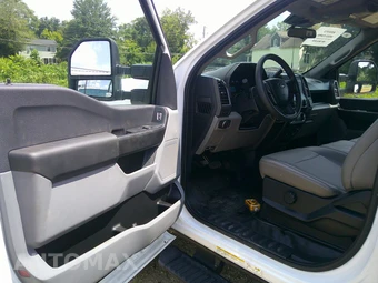 2022 Ford Super Duty F-450 Cab Chassis XL Regular Cab DRW - miniatura 27