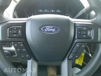 2022 Ford Super Duty F-450 Cab Chassis XL Regular Cab DRW - miniatura 31