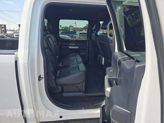 2022 Ford Super Duty F-450 Lariat Crew Cab Long Bed DRW - miniatura 16