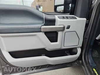 2022 Ford Super Duty F-450 Limited Crew Cab Long Bed DRW - miniatura 9