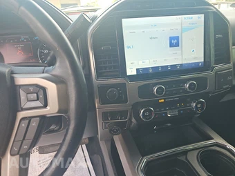 2022 Ford Super Duty F-450 Platinum Crew Cab Long Bed DRW - miniatura 11