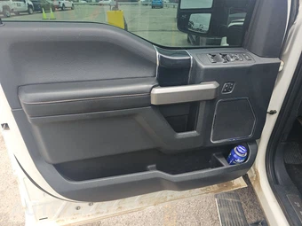2022 Ford Super Duty F-450 Platinum Crew Cab Long Bed DRW - miniatura 25