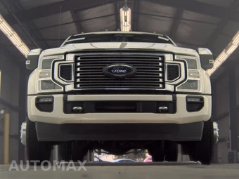 2022 Ford Super Duty F-450 Platinum Crew Cab Long Bed DRW - miniatura 3