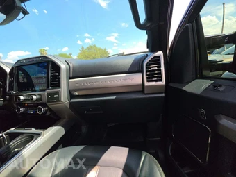 2022 Ford Super Duty F-450 Platinum Crew Cab Long Bed DRW - miniatura 19