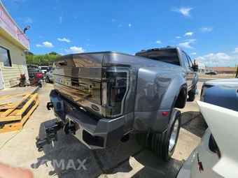 2022 Ford Super Duty F-450 Platinum Crew Cab Long Bed DRW - miniatura 3