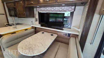 2022 Ford Super Duty F-53 Class A Motorhome Chassis DRW - miniatura 13