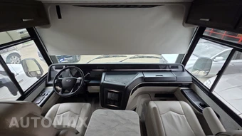 2022 Ford Super Duty F-53 Class A Motorhome Chassis DRW - miniatura 17