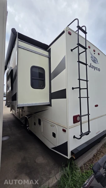 2022 Ford Super Duty F-53 Class A Motorhome Chassis DRW - miniatura 4