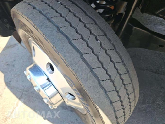 2022 Ford Super Duty F-550 Cab Chassis Lariat Crew Cab DRW - miniatura 29
