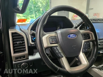 2022 Ford Super Duty F-550 Cab Chassis Lariat Crew Cab DRW - miniatura 12