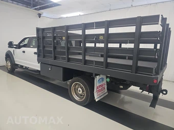 2022 Ford Super Duty F-550 Cab Chassis XL Crew Cab DRW - miniatura 6