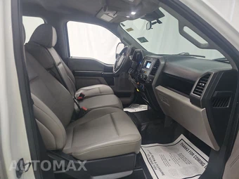 2022 Ford Super Duty F-550 Cab Chassis XL Crew Cab DRW - miniatura 8