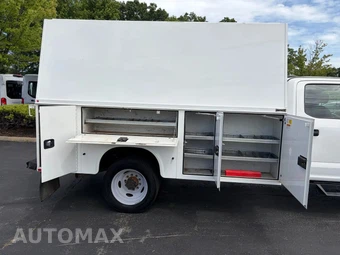 2022 Ford Super Duty F-550 Cab Chassis XL Crew Cab DRW - miniatura 22